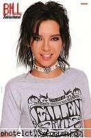 Imagini - in poza asta arata chiar BEEEEEEEton - Bill Kaulitz