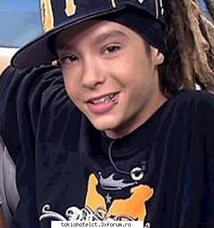 Imagini haioase cu TOM - cu zambetul lui fermecator cum sa nu atraga - Tom Kaulitz